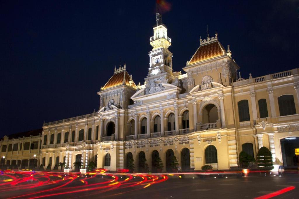 Khách sạn Golden Ant 2*
