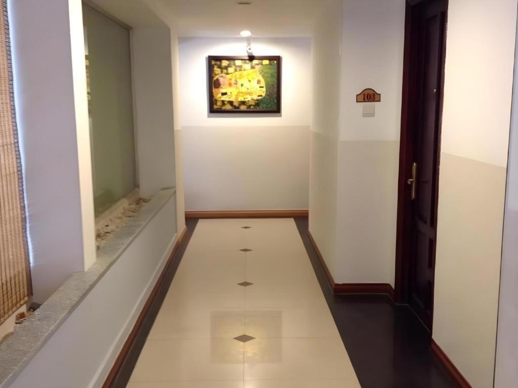 Golden Ant 2* TP. Hồ Chí Minh